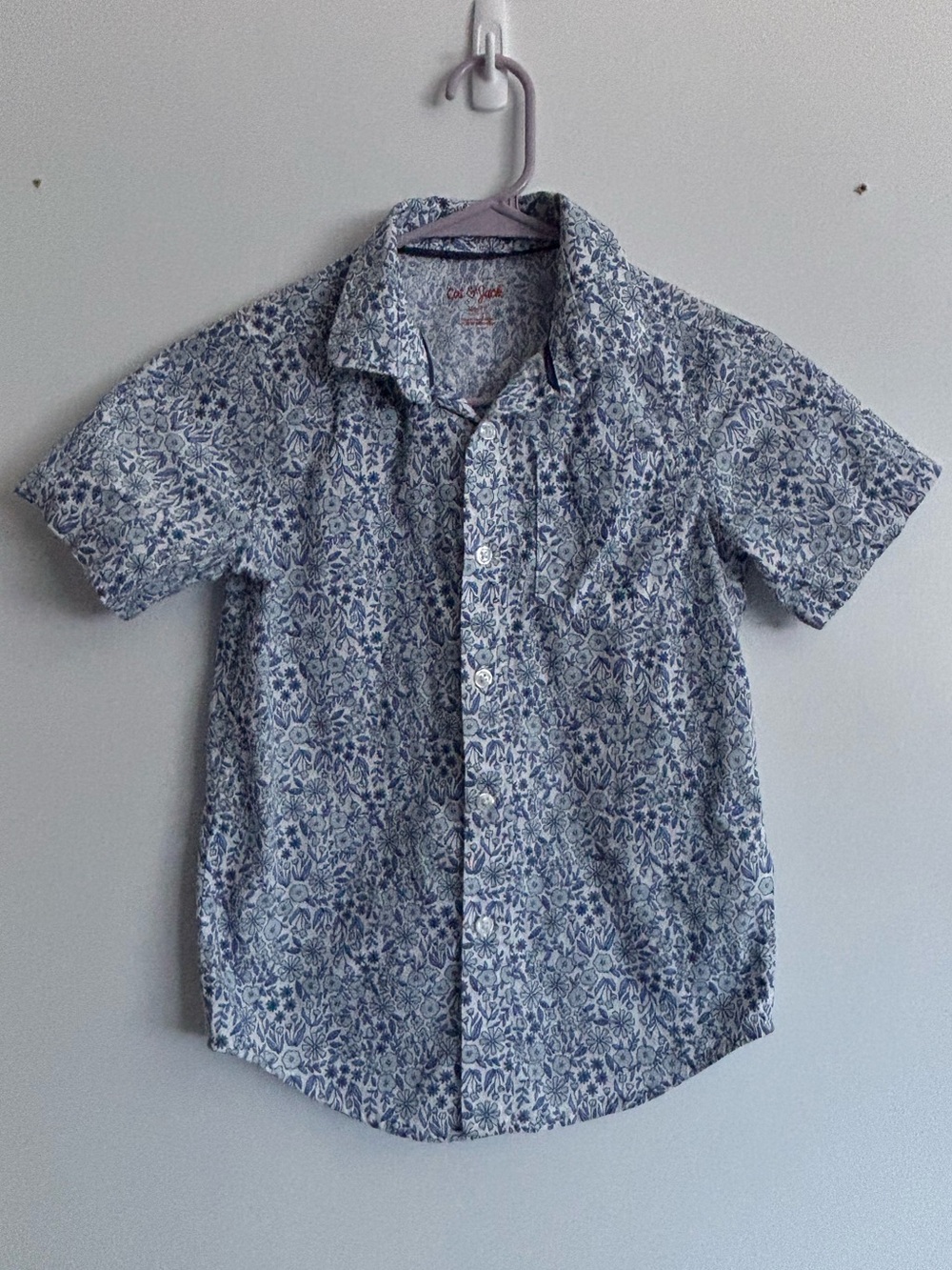 Cat & Jack Boys Collared Floral Button Down Shirt Blue Small 6/7 Short Sleeve